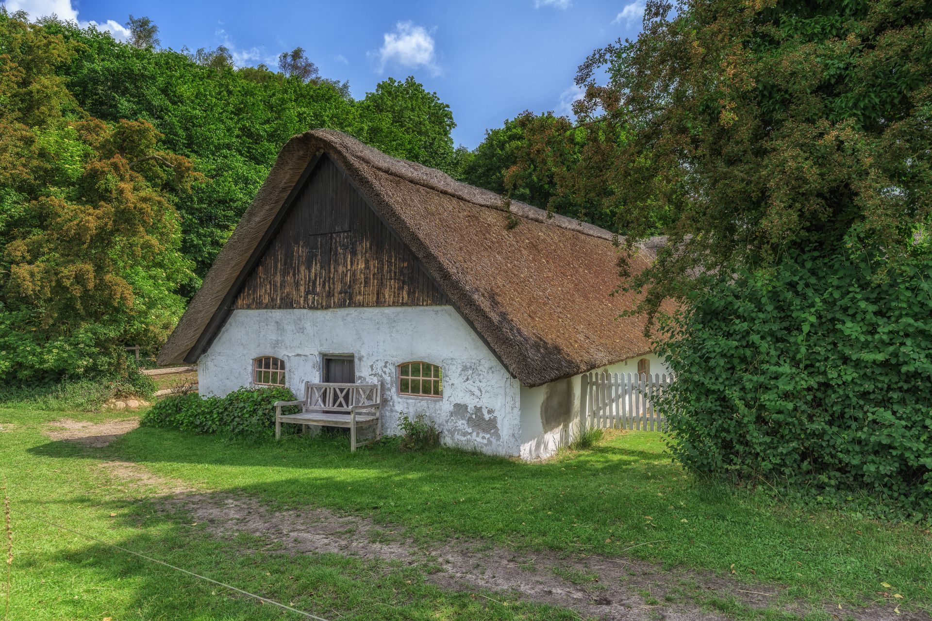 Sykes Summer Sale: UK Cottages From £399, Save 40% Sykes Summer Sale: UK Cottages From £399, Save 40%