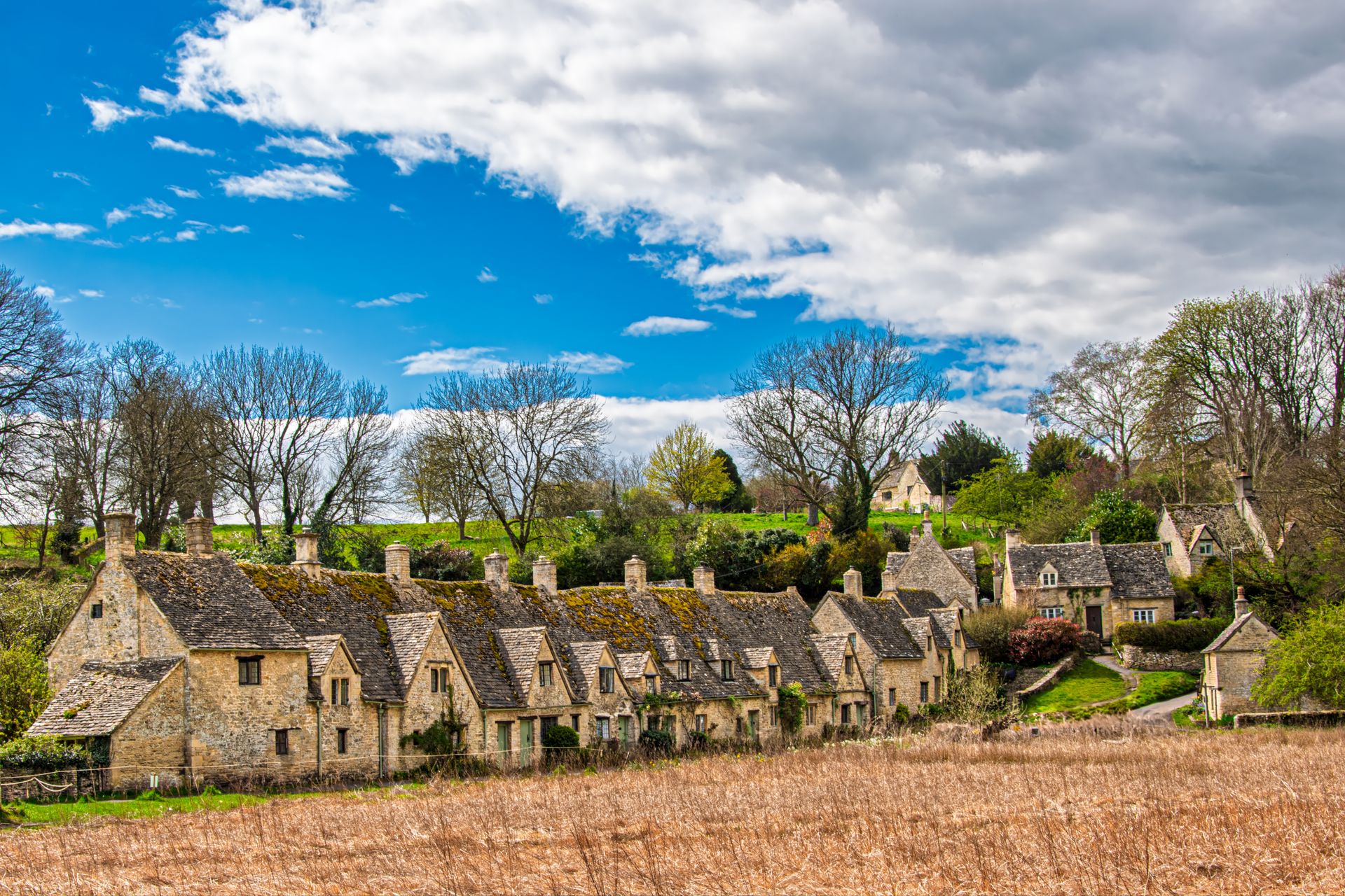 Cotswolds Hidden Gems: Free & Cheap Beyond the Postcards Cotswolds Hidden Gems: Free & Cheap Beyond the Postcards