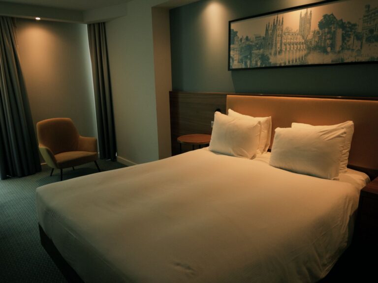 Premier Inn: Save Up to 30% on August Stays (Book by 31 July) Premier Inn Hotel Room Uk 768x576