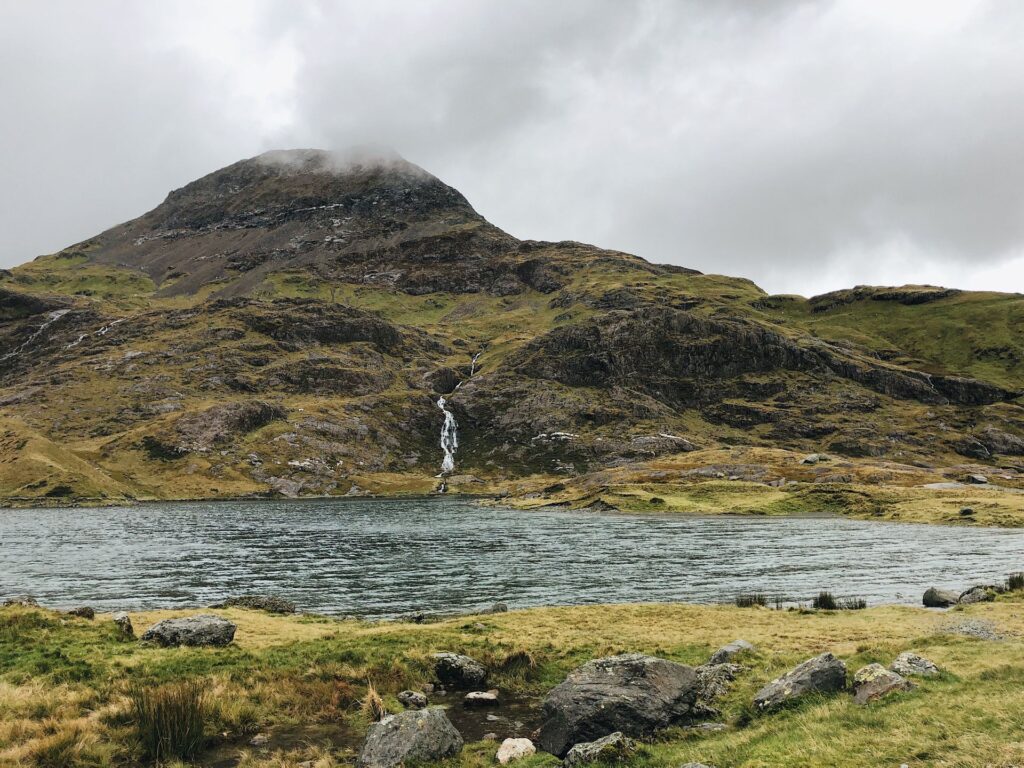 Private Guided Hike in Snowdonia: Worth the Splurge?