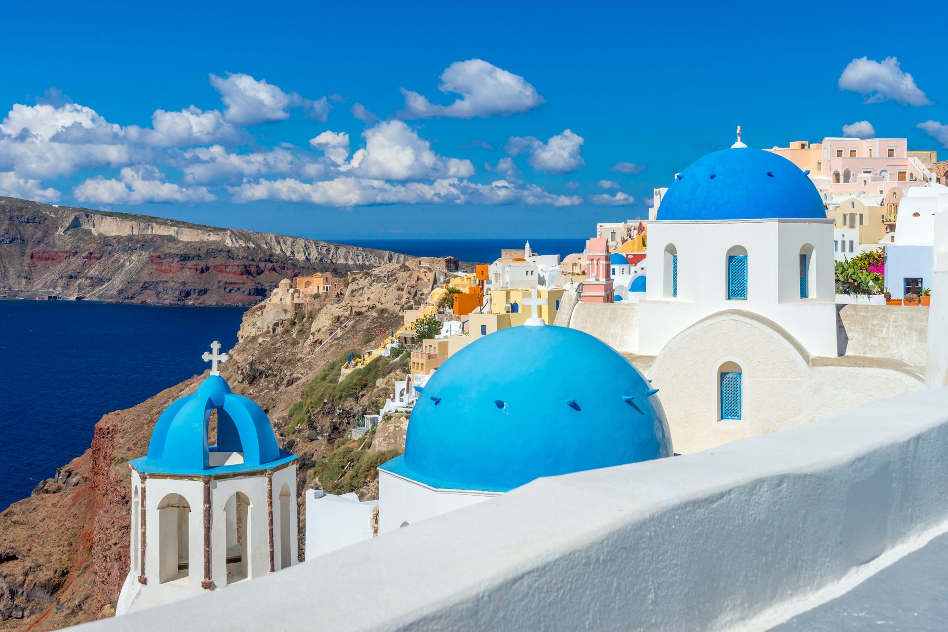 Santorini Hidden Gems: Free Sunsets Beyond Oia’s Crowds